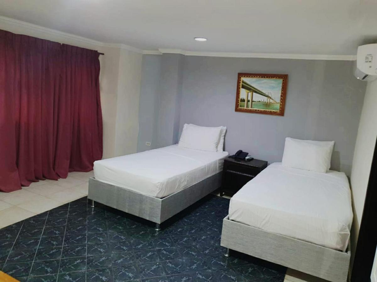 Hotel Puerta De Oro 바랑키야 외부 사진