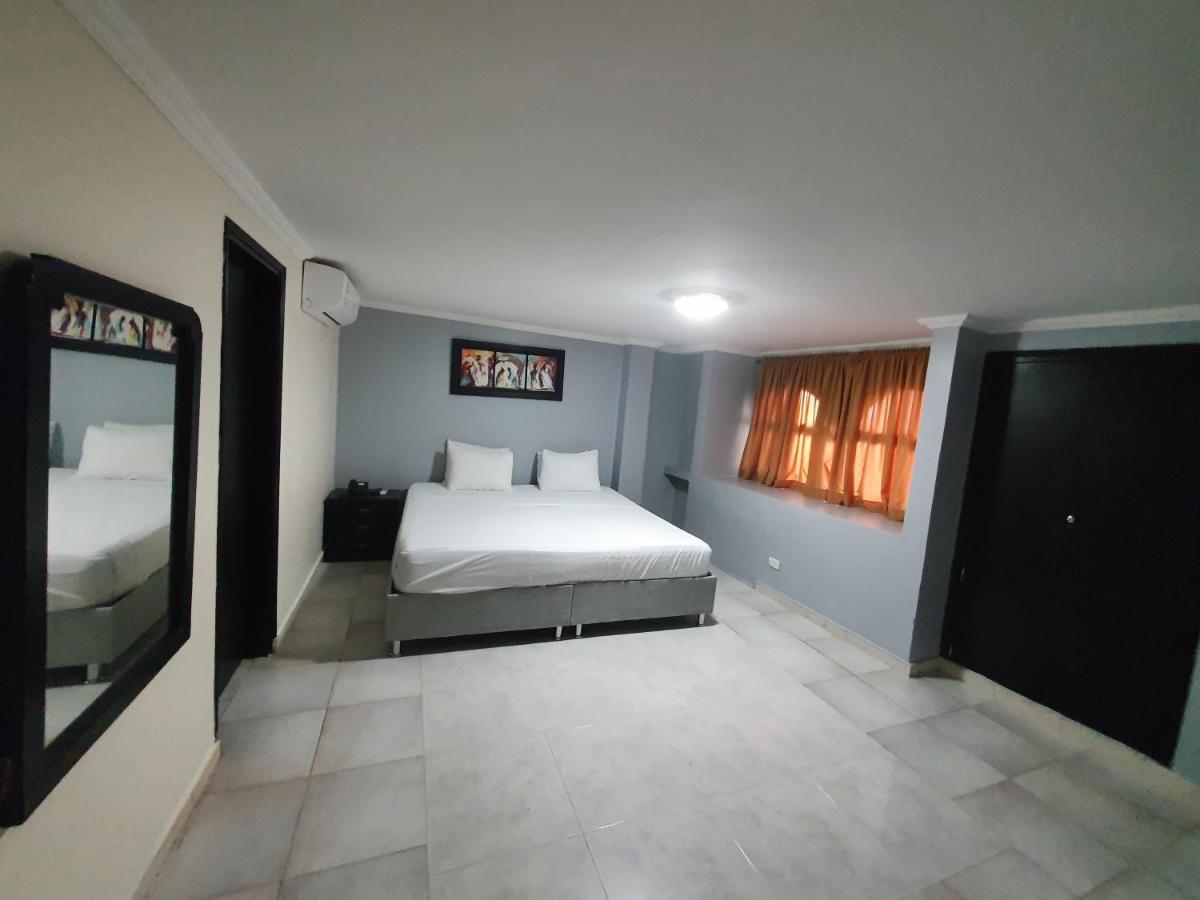Hotel Puerta De Oro 바랑키야 외부 사진